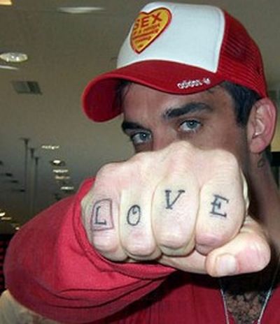Tattoos Stars on Robbie Williams Tattoos    All Star Tattoos